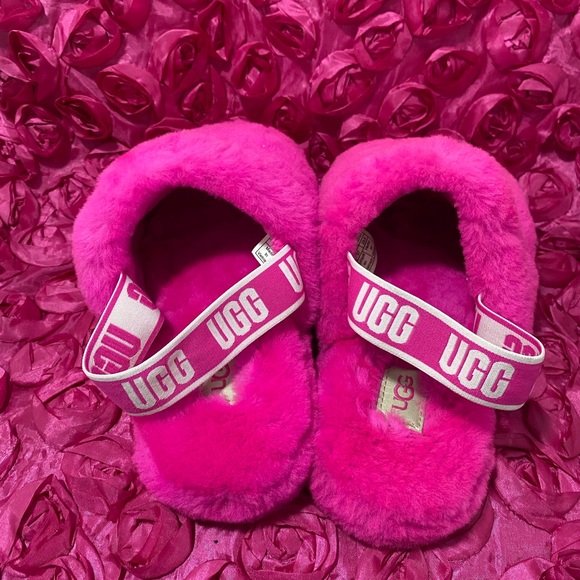 UGG Logo Fluff Yeah Fur Slides 💖 - Picture 4 of 7
